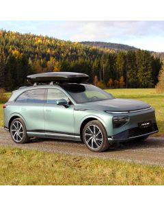 Xpeng G9 med sort Yakima Flushbar takstativ