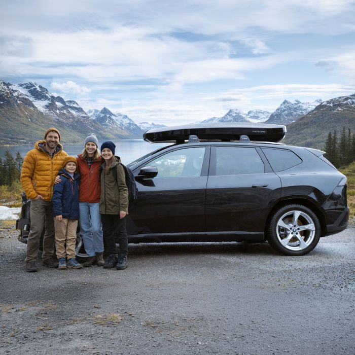 Nye BMW iX3 med Packline NX Summit XL og lavtbyggende takstativ