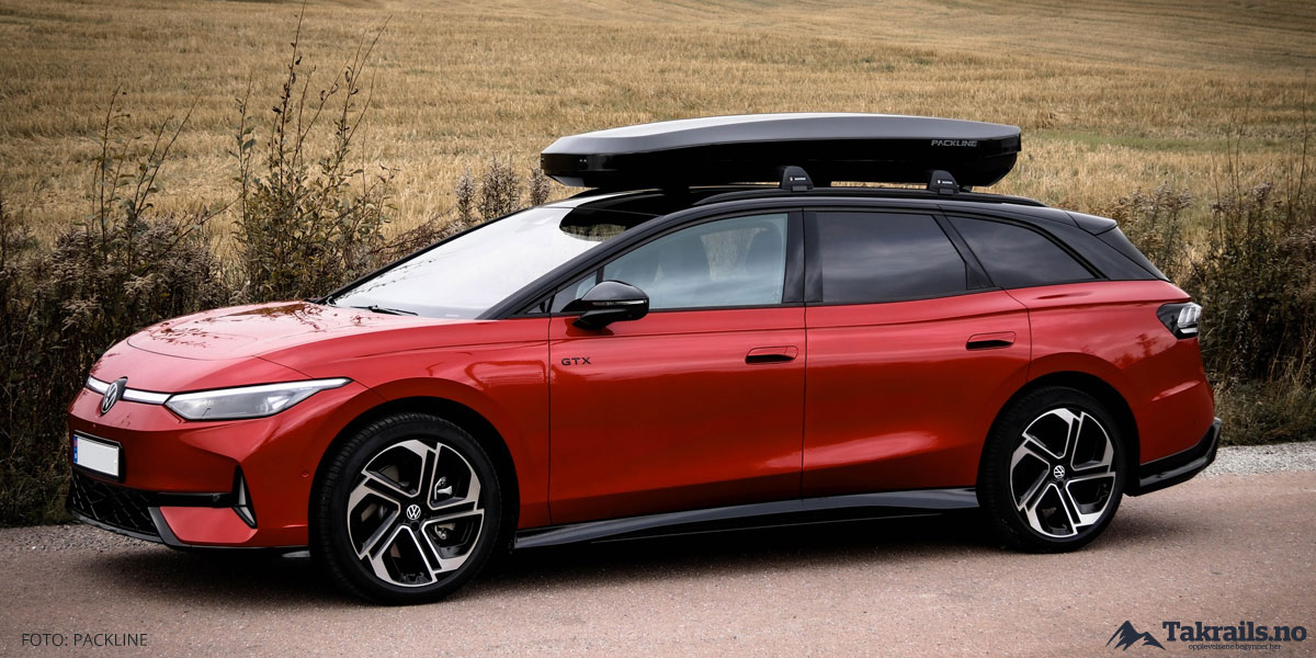 Volkswagen ID.7 stv avbildet med Yakima Flushbar og Packline NX Summit takboks